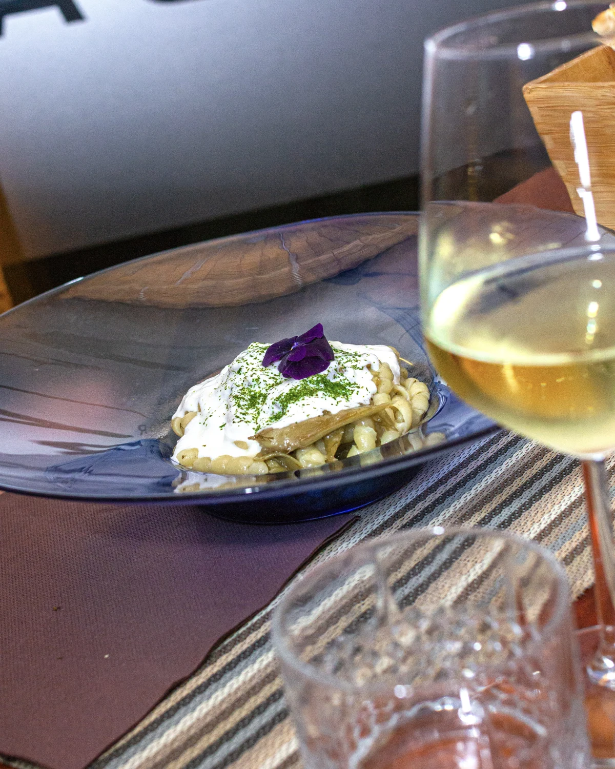 Busiata con carciofi, finocchietto e crema di ricotta